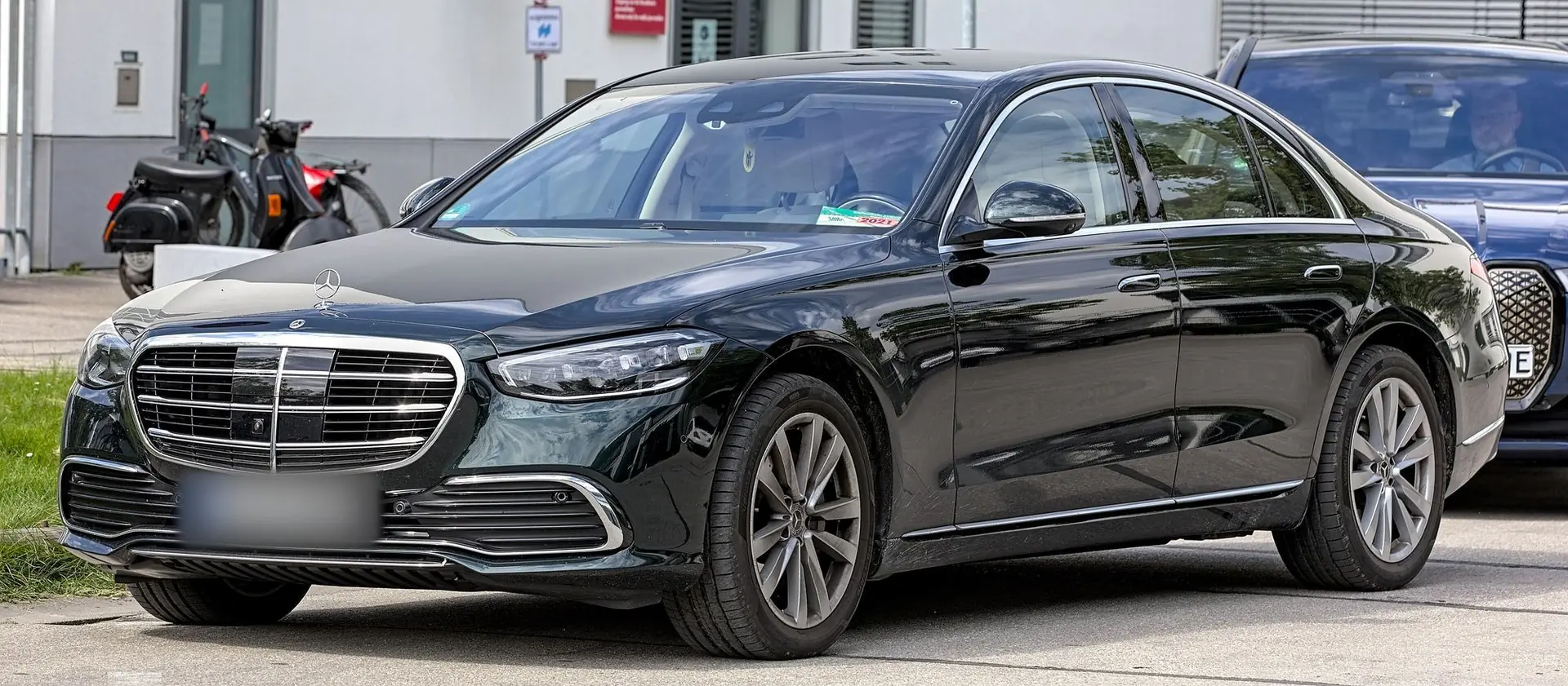 Mercedes-Benz S-Class in black